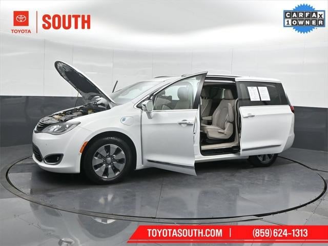 2018 Chrysler Pacifica Hybrid Limited