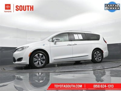 2018 Chrysler Pacifica Hybrid Limited