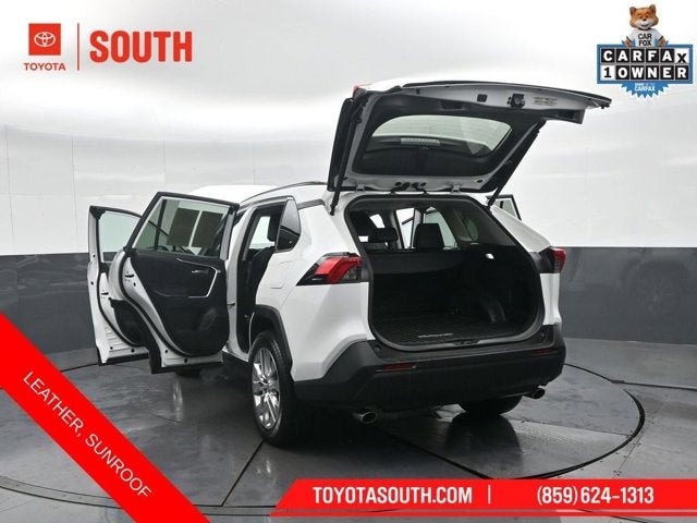 2025 Toyota RAV4 XLE Premium