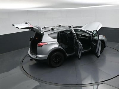 2018 Toyota RAV4 SE