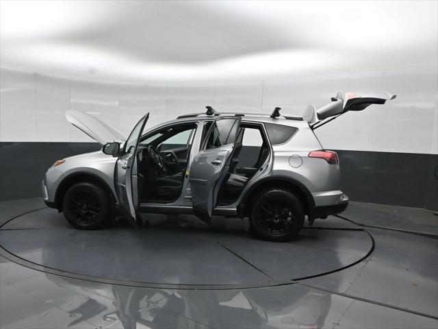 2018 Toyota RAV4 SE