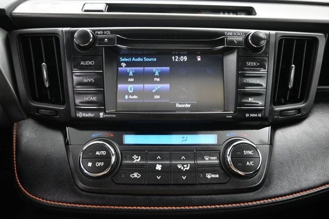 2018 Toyota RAV4 SE