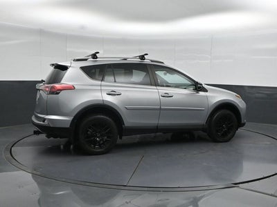 2018 Toyota RAV4 SE