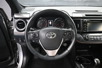 2018 Toyota RAV4 SE