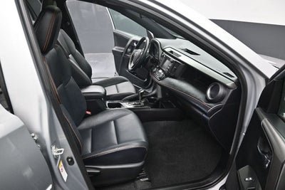 2018 Toyota RAV4 SE
