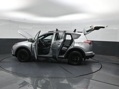 2018 Toyota RAV4 SE