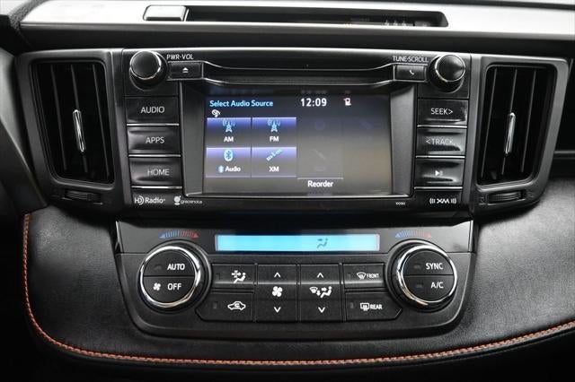 2018 Toyota RAV4 SE