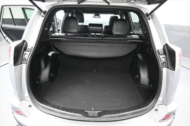 2018 Toyota RAV4 SE