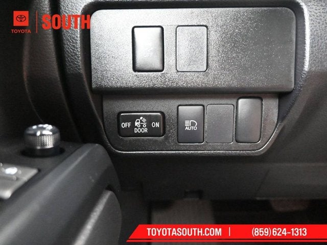 2023 Toyota Tacoma 4WD SR5