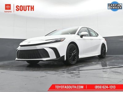 2025 Toyota Camry SE