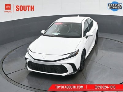 2025 Toyota Camry SE