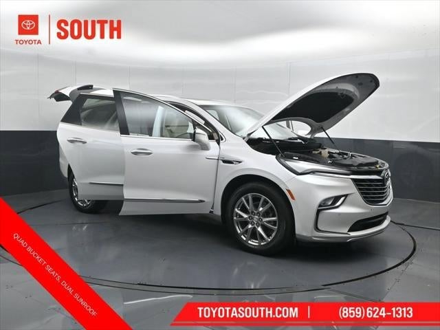 2023 Buick Enclave Essence