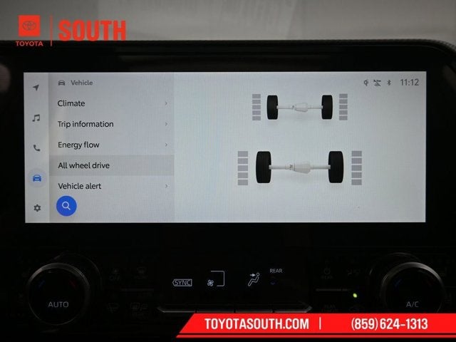 2023 Toyota Highlander Hybrid Platinum