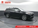 2023 Toyota Highlander Hybrid Platinum