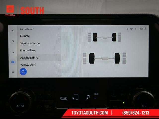 2023 Toyota Highlander Hybrid Platinum