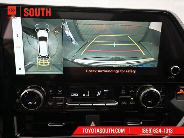 2023 Toyota Highlander Hybrid Platinum