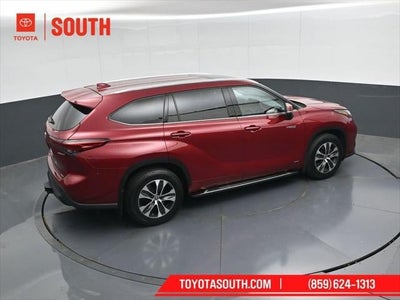 2021 Toyota Highlander Hybrid XLE
