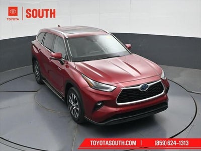 2021 Toyota Highlander Hybrid XLE