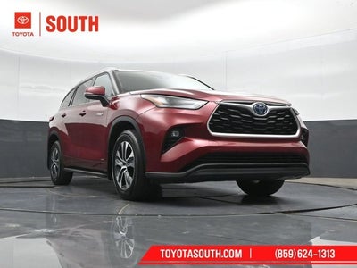 2021 Toyota Highlander Hybrid XLE
