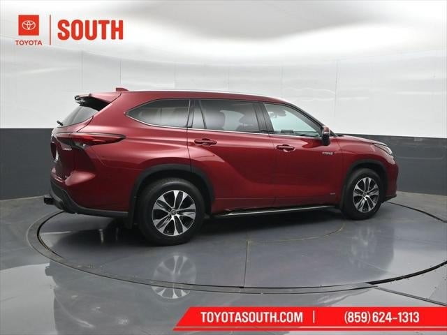 2021 Toyota Highlander Hybrid XLE