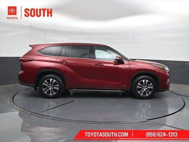 2021 Toyota Highlander Hybrid XLE