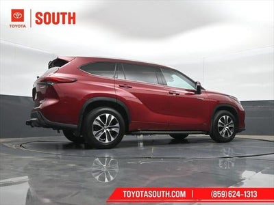 2021 Toyota Highlander Hybrid XLE
