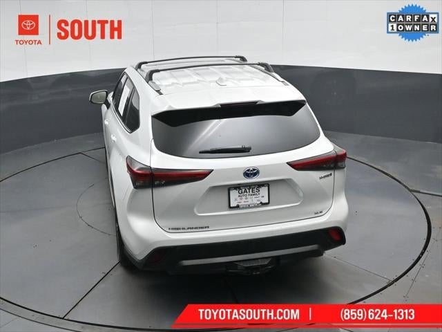 2022 Toyota Highlander Hybrid XLE