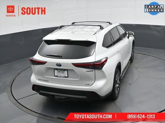 2022 Toyota Highlander Hybrid XLE
