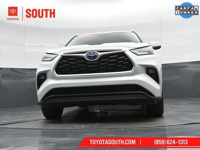 2022 Toyota Highlander Hybrid XLE