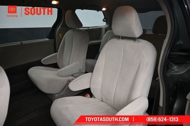 2014 Toyota Sienna LE