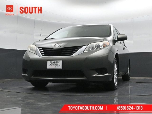 2014 Toyota Sienna LE