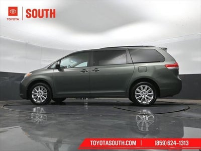 2014 Toyota Sienna LE