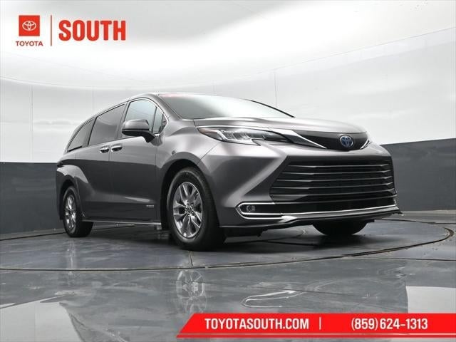 2021 Toyota Sienna XLE