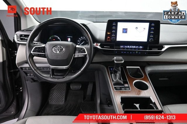 2021 Toyota Sienna XLE