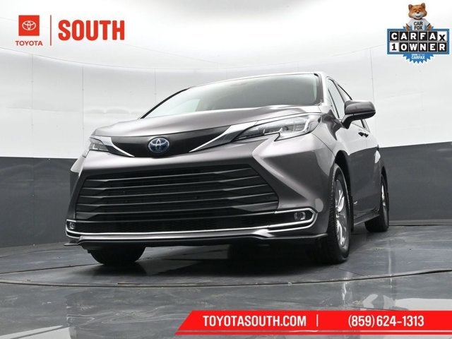 2021 Toyota Sienna XLE