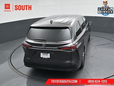 2021 Toyota Sienna XLE