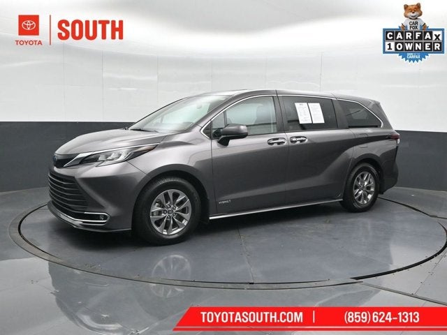 2021 Toyota Sienna XLE