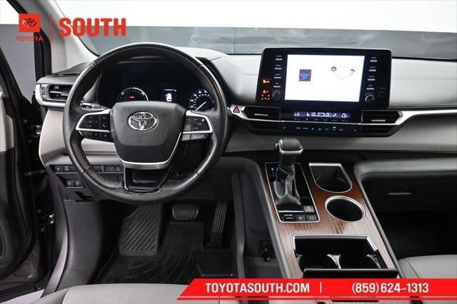 2021 Toyota Sienna XLE
