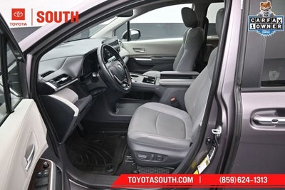 2021 Toyota Sienna XLE