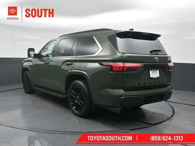 2023 Toyota Sequoia SR5