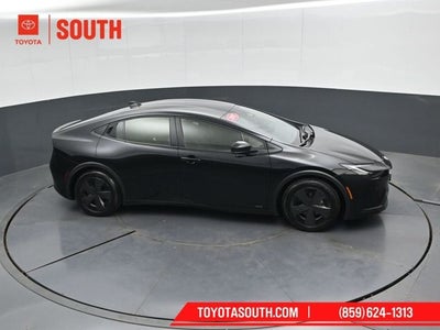 2025 Toyota Prius LE