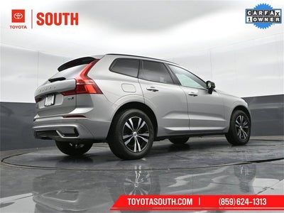 2024 Volvo XC60 Core Dark Theme
