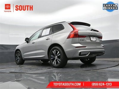 2024 Volvo XC60 Core Dark Theme