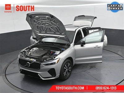 2024 Volvo XC60 Core Dark Theme