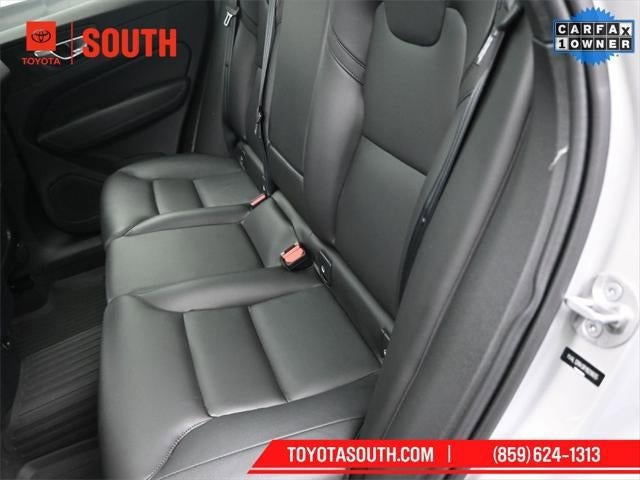 2024 Volvo XC60 Core Dark Theme