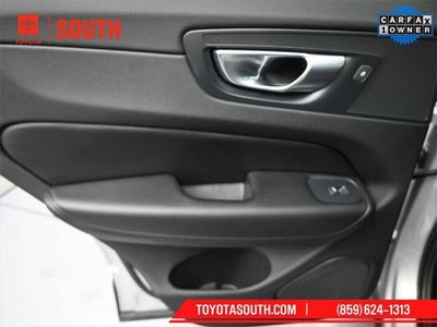 2024 Volvo XC60 Core Dark Theme