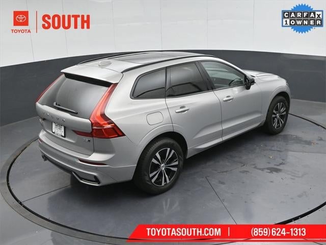 2024 Volvo XC60 Core Dark Theme