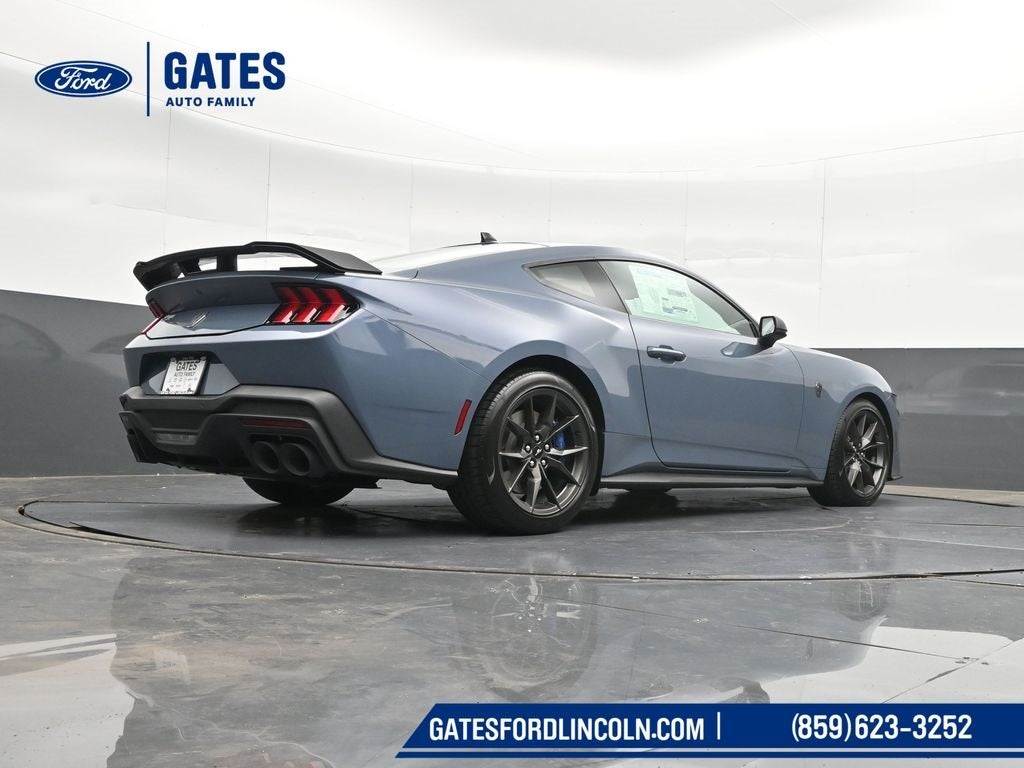 2025 Ford Mustang Dark Horse