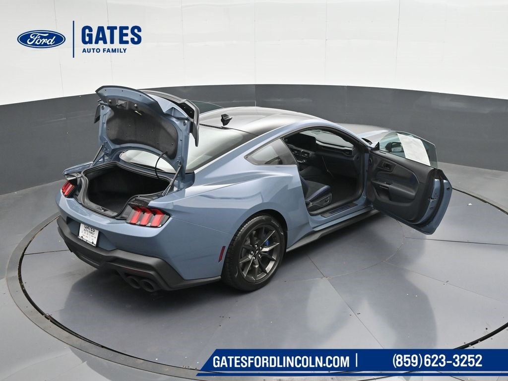 2025 Ford Mustang Dark Horse