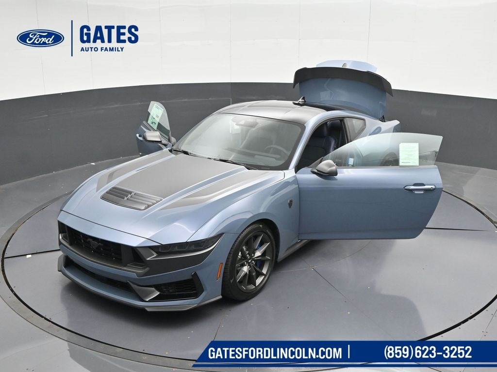 2025 Ford Mustang Dark Horse